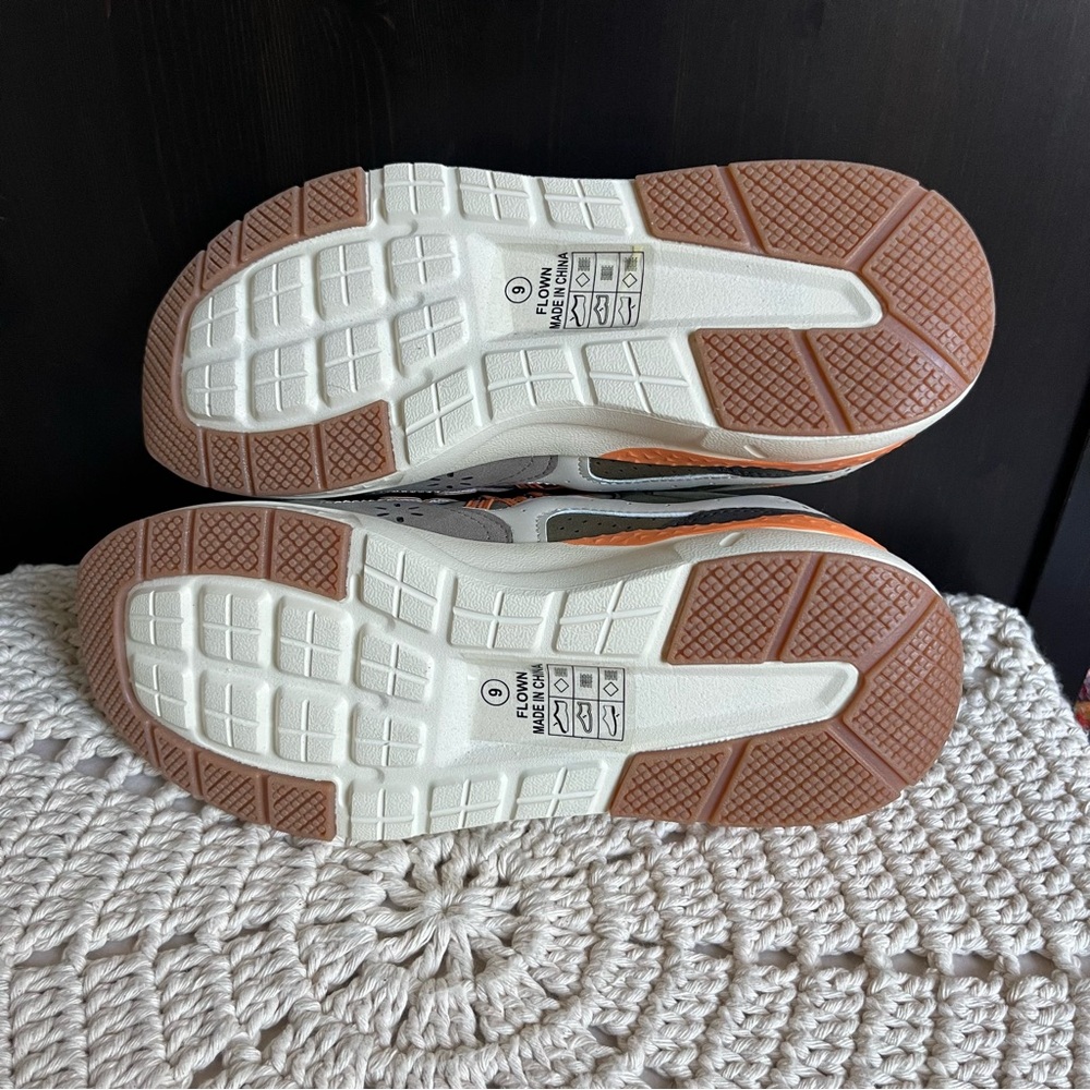 NIB NICOLE MILLER Olive Multi Flown Sneakers Color Block Retro size 9 - Picture 3 of 16